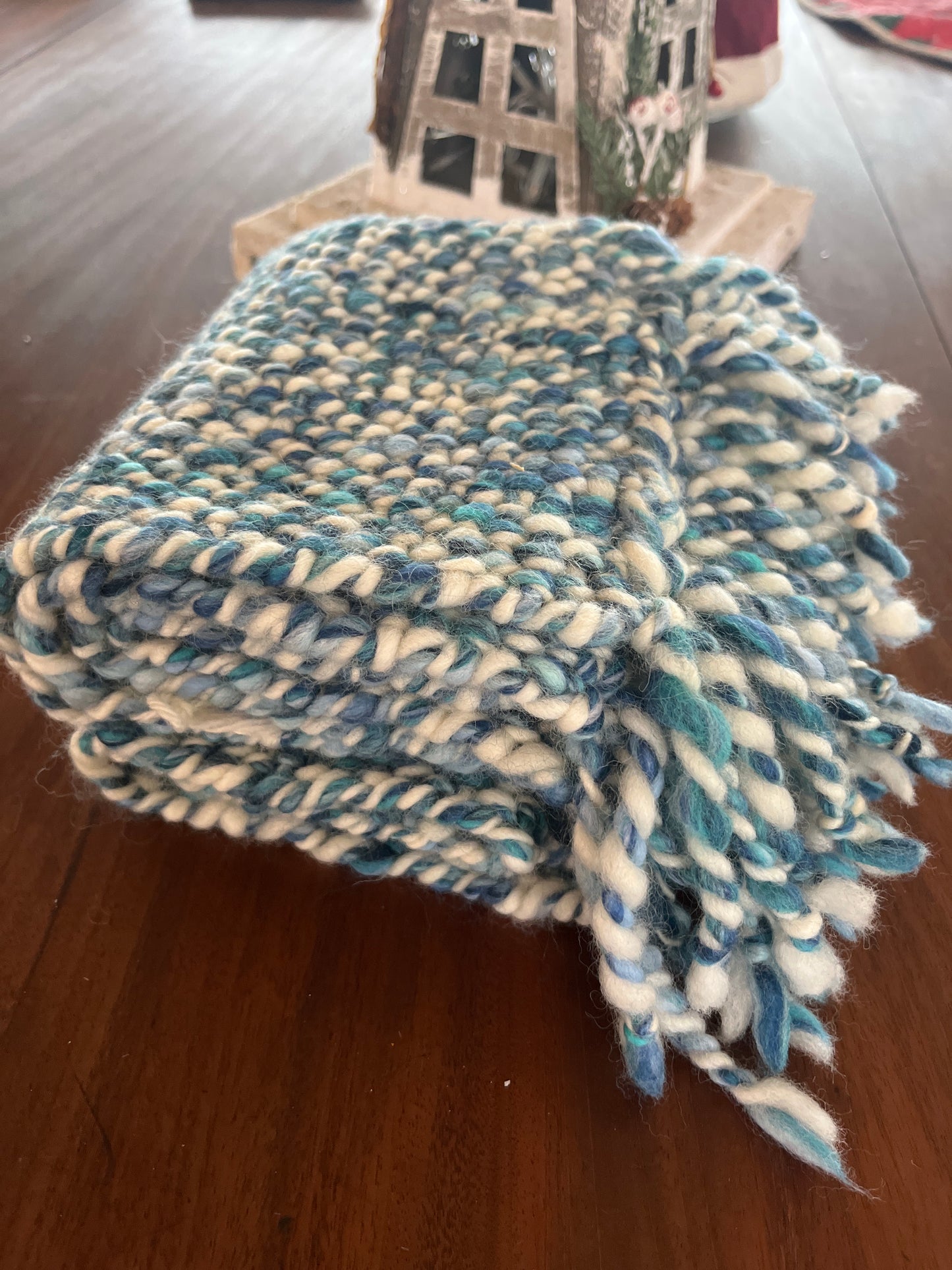 Hand woven 100% merino scarf